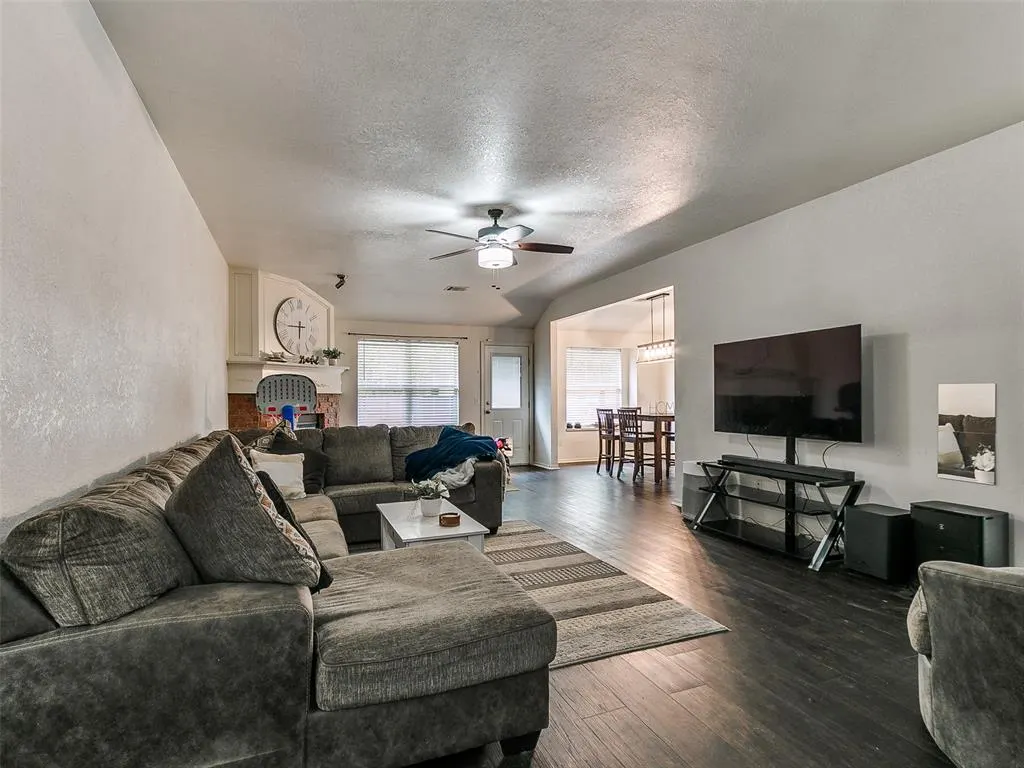 Photo 9 — 541 NE 23rd Terrace, Newcastle, OK 73065