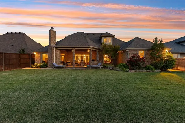 Photo 2 — 4913 Wellman Drive, Norman, OK 73072