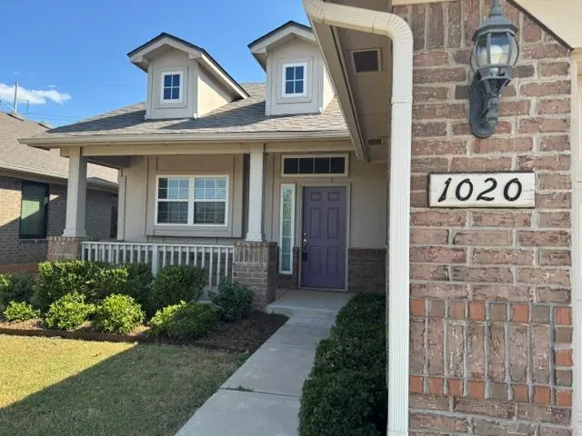 Photo 3 — 1020 Old Frisco Road, Norman, OK 73069