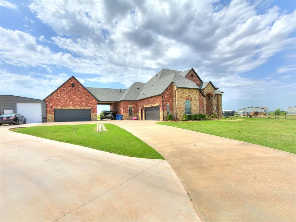 Photo 3 — 6580 NW 234th Street, Edmond, OK 73025