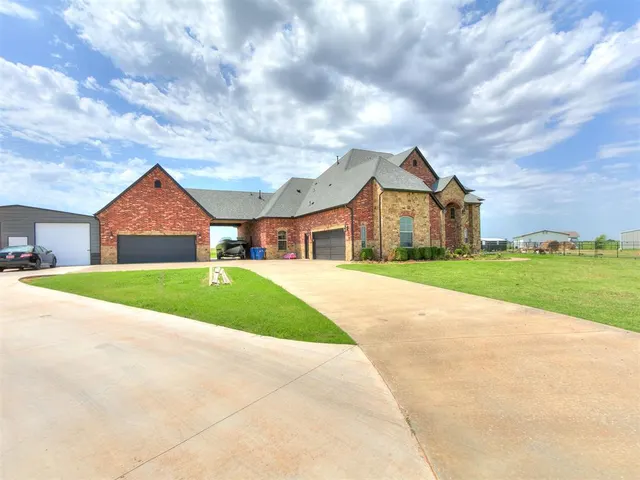 Photo 3 — 6580 NW 234th Street, Edmond, OK 73025