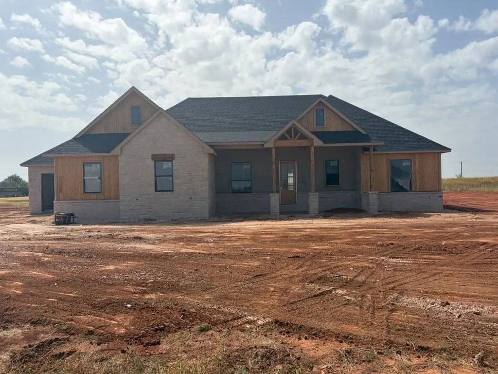 Photo 2 — 4365 Janie Way, Guthrie, OK 73044