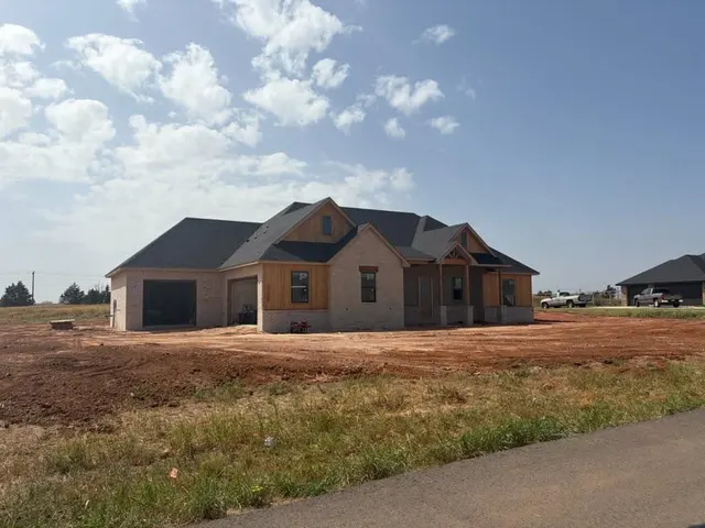 Photo 3 — 4365 Janie Way, Guthrie, OK 73044