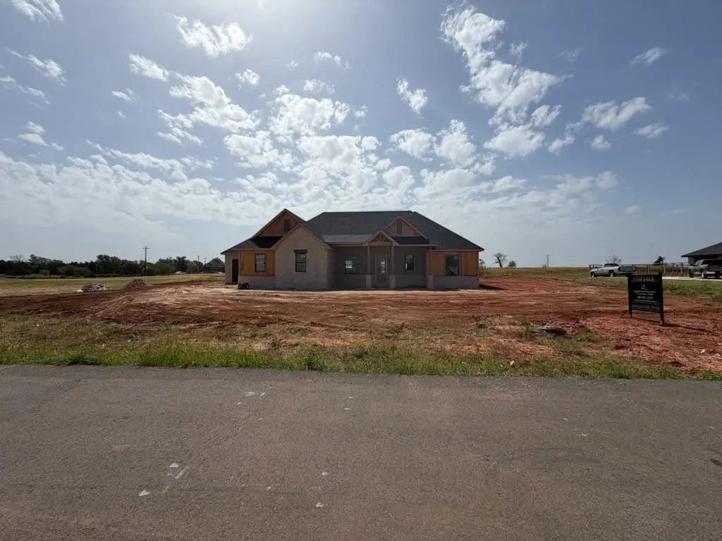 Photo 4 — 4365 Janie Way, Guthrie, OK 73044