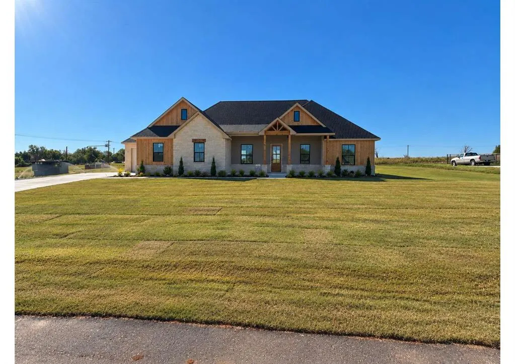 Photo 2 — 4365 Janie Way, Guthrie, OK 73044