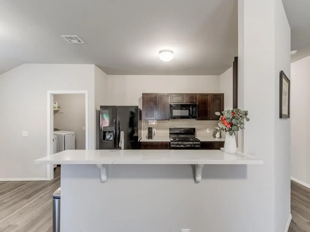Photo 11 — 216 Dooley Creek Lane, Edmond, OK 73003