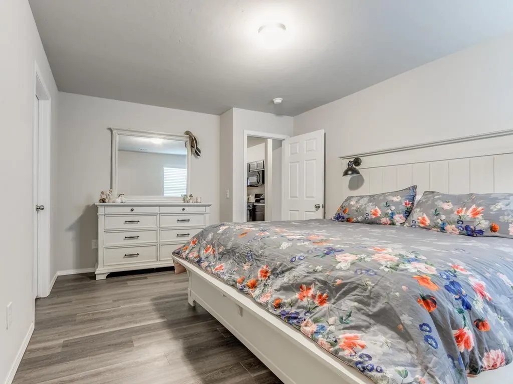 Photo 13 — 216 Dooley Creek Lane, Edmond, OK 73003