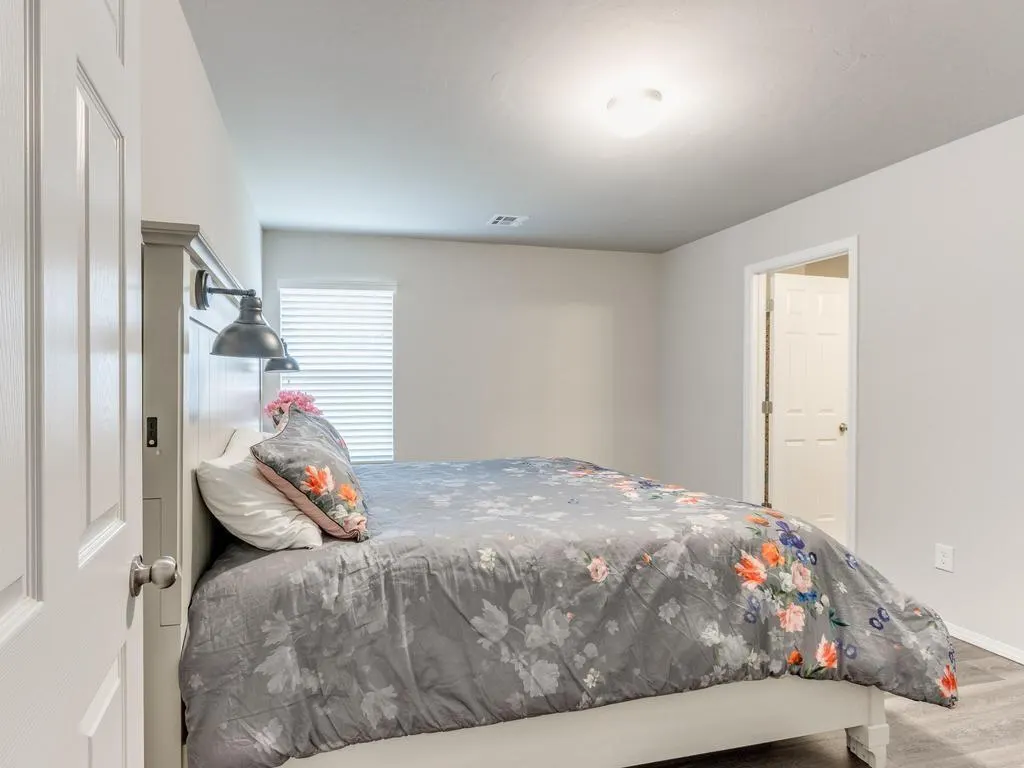Photo 14 — 216 Dooley Creek Lane, Edmond, OK 73003