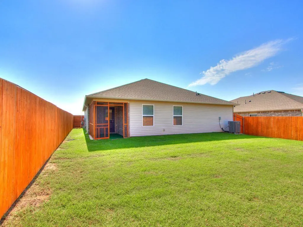 Photo 19 — 216 Dooley Creek Lane, Edmond, OK 73003