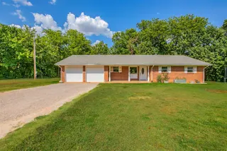 Sold home at 119 S County Line Avenue