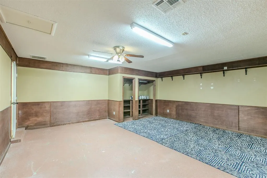 Photo 12 — 119 S County Line Avenue, Blanchard, OK 73010