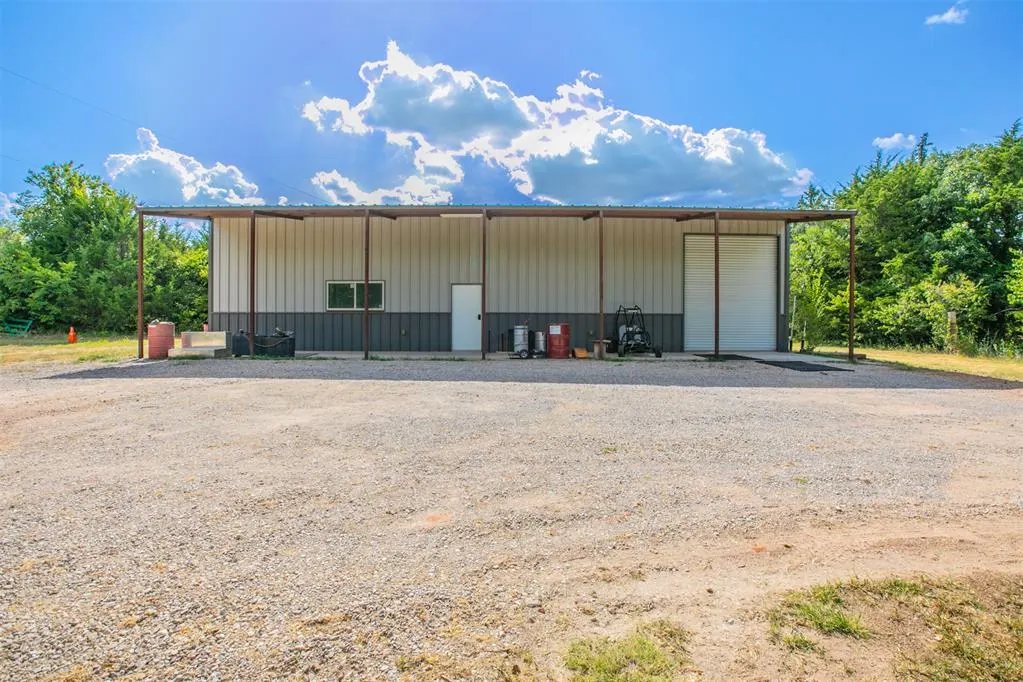 Photo 32 — 119 S County Line Avenue, Blanchard, OK 73010