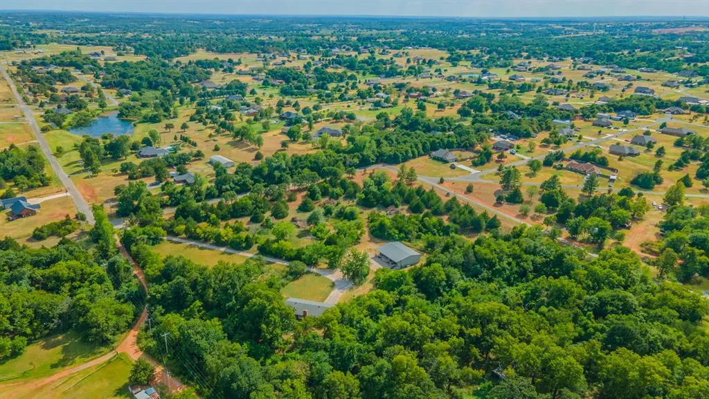 Photo 36 — 119 S County Line Avenue, Blanchard, OK 73010
