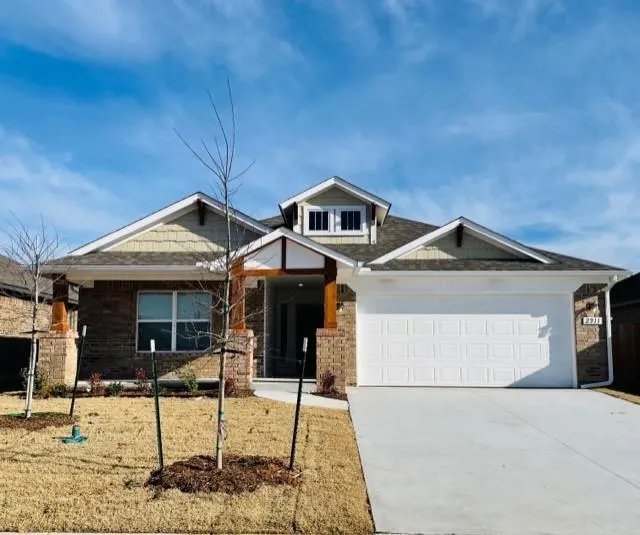 Front exterior — 2911 Gulliver Street, Norman, OK 73069
