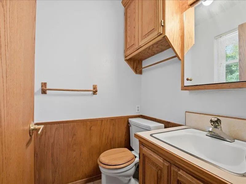 Photo 17 — 8212 NW 33rd Street, Bethany, OK 73008