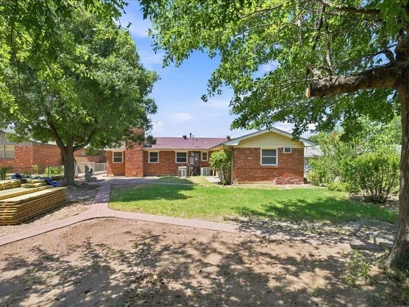 Photo 23 — 8212 NW 33rd Street, Bethany, OK 73008