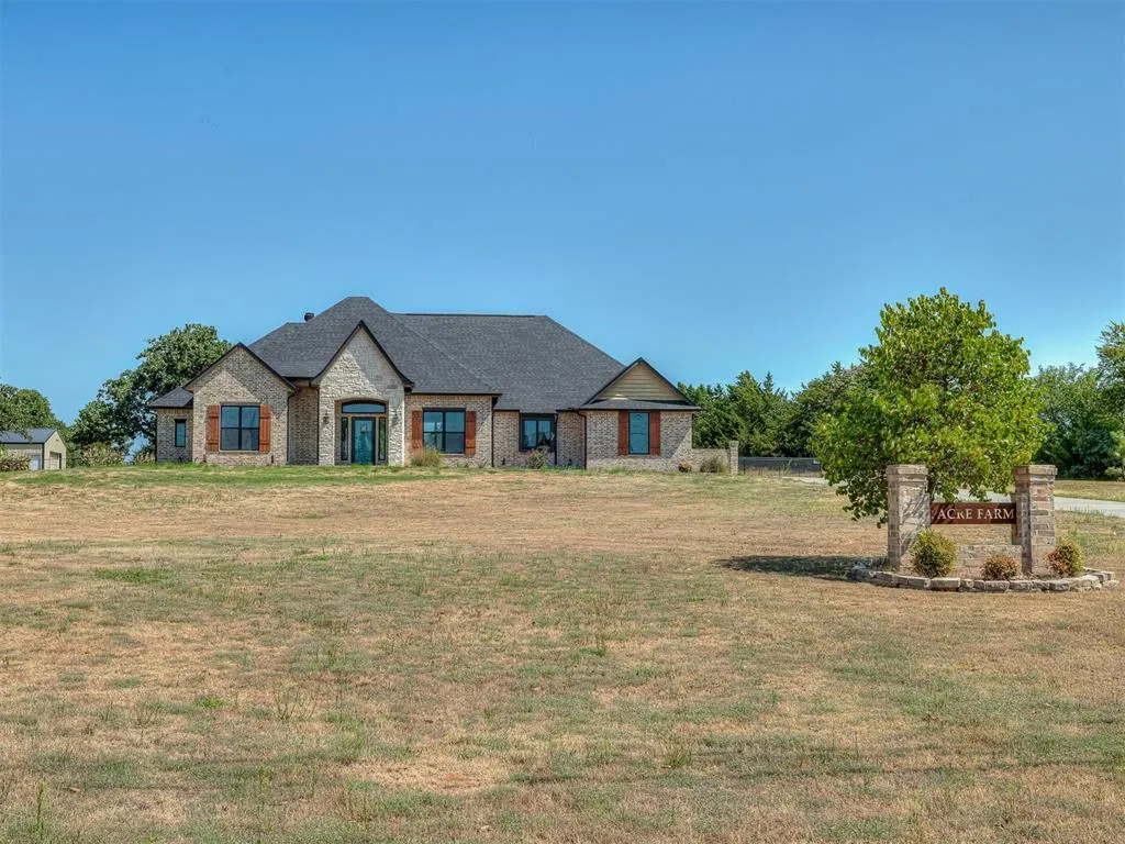 Photo 2 — 12485 SE 15th Street, Choctaw, OK 73020