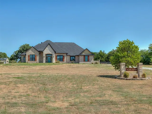 Photo 2 — 12485 SE 15th Street, Choctaw, OK 73020