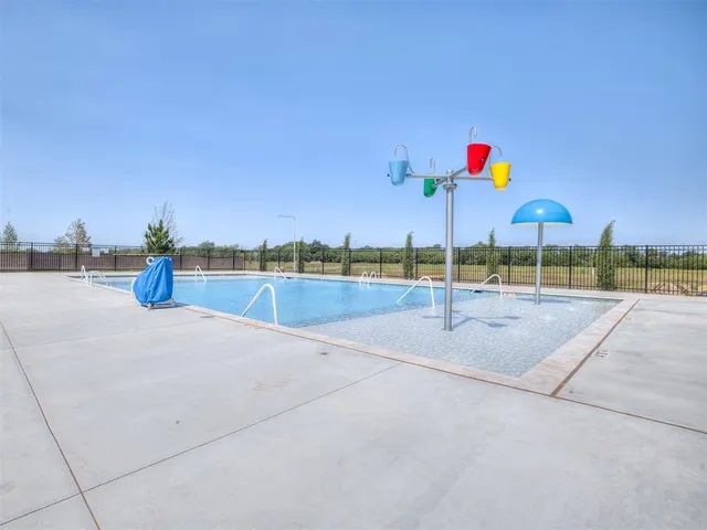 Photo 3 — 16100 Segovia Drive, Oklahoma City, OK 73170