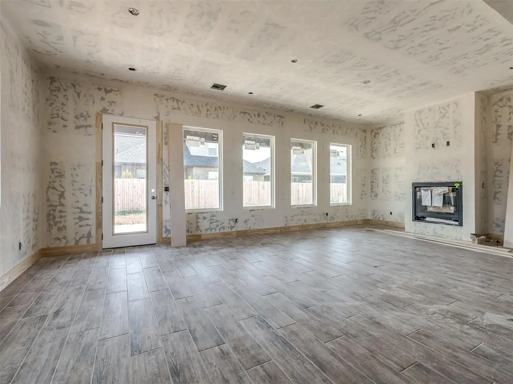 Photo 7 — 16100 Segovia Drive, Oklahoma City, OK 73170