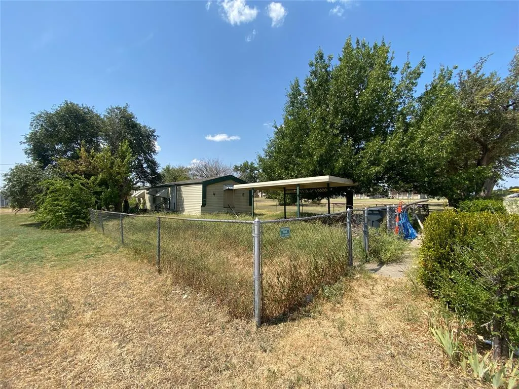 Photo 17 — 1524 SW Georgia Avenue, Lawton, OK 73501
