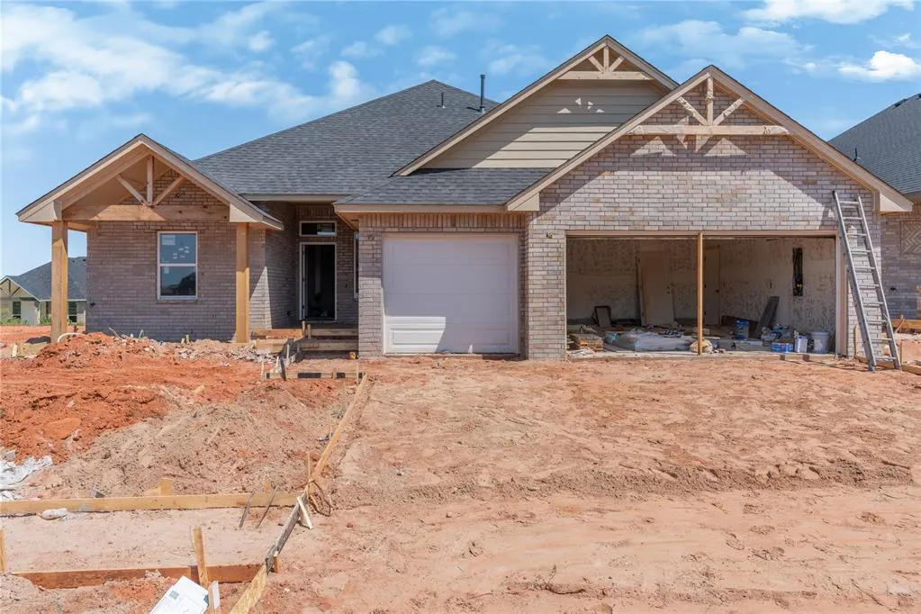 Photo 2 — 9317 SW 39th Street, Oklahoma City, OK 73179