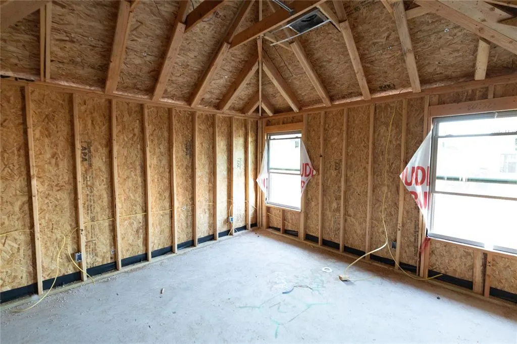 Photo 4 — 2213 NW 170th Street, Edmond, OK 73012