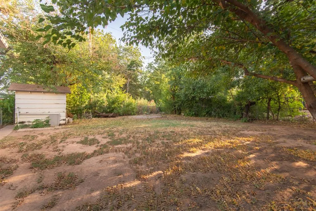 Photo 12 — 11 S Walnut Street, Edmond, OK 73003