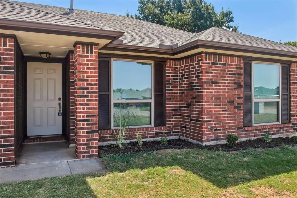 Photo 4 — 1924 Oakwood East Boulevard, Midwest City, OK 73130