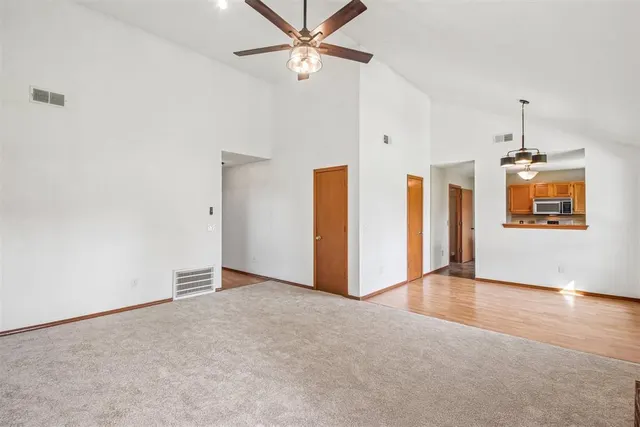 Photo 7 — 1924 Oakwood East Boulevard, Midwest City, OK 73130