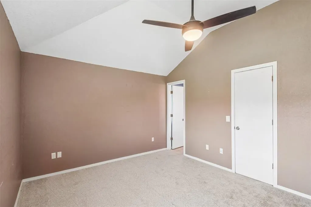 Photo 24 — 1924 Oakwood East Boulevard, Midwest City, OK 73130