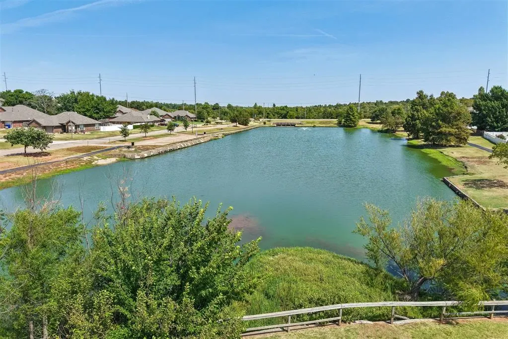 Photo 36 — 1924 Oakwood East Boulevard, Midwest City, OK 73130
