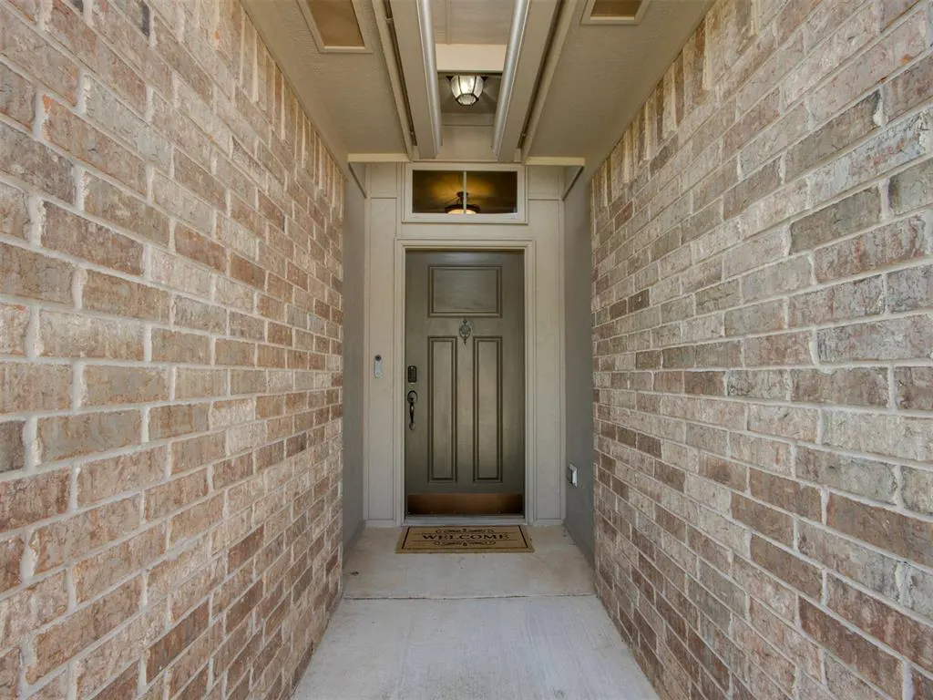 Photo 2 — 2612 NW 183rd Street, Edmond, OK 73012