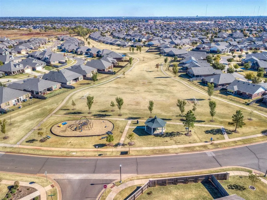 Photo 33 — 2612 NW 183rd Street, Edmond, OK 73012