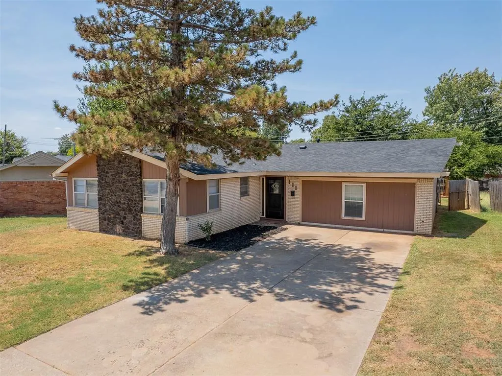 Photo 37 — 111 Oakside Drive, Moore, OK 73160