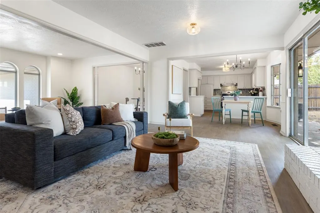 Photo 7 — 1605 Cinderella Avenue, Norman, OK 73072