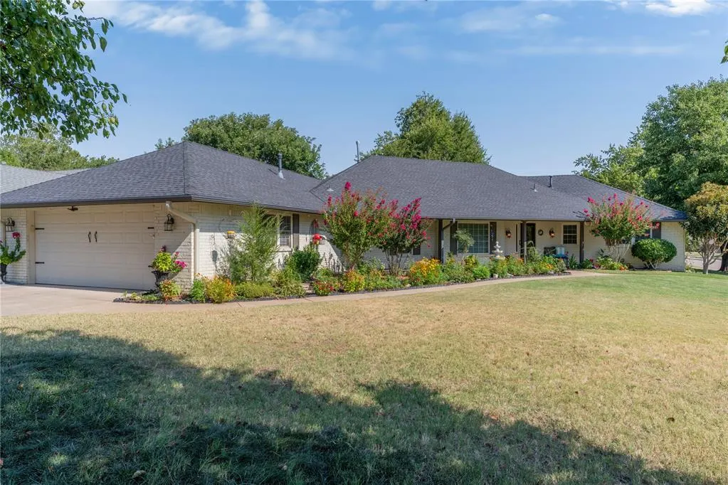 Photo 3 — 10001 Harvest Hills Road, Oklahoma City, OK 73162