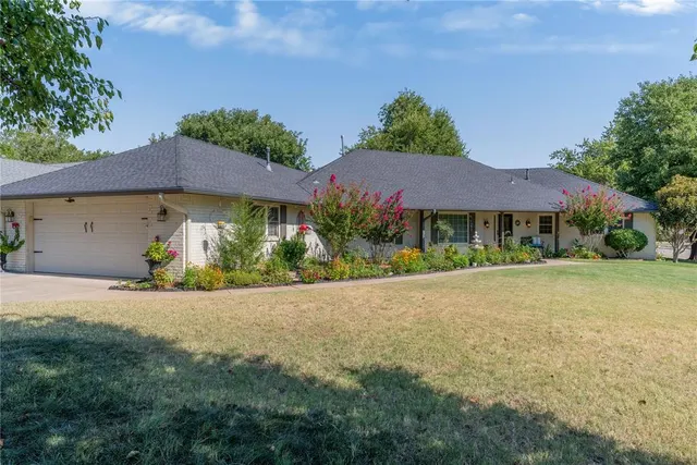 Photo 3 — 10001 Harvest Hills Road, Oklahoma City, OK 73162