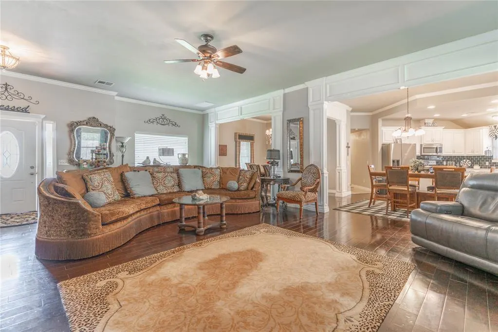 Photo 4 — 10001 Harvest Hills Road, Oklahoma City, OK 73162