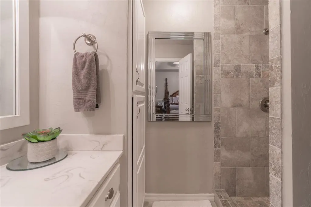 Photo 27 — 10001 Harvest Hills Road, Oklahoma City, OK 73162