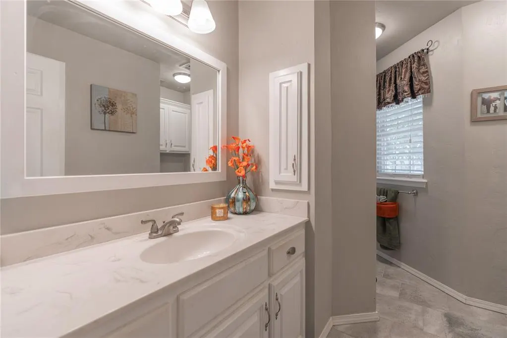 Photo 33 — 10001 Harvest Hills Road, Oklahoma City, OK 73162