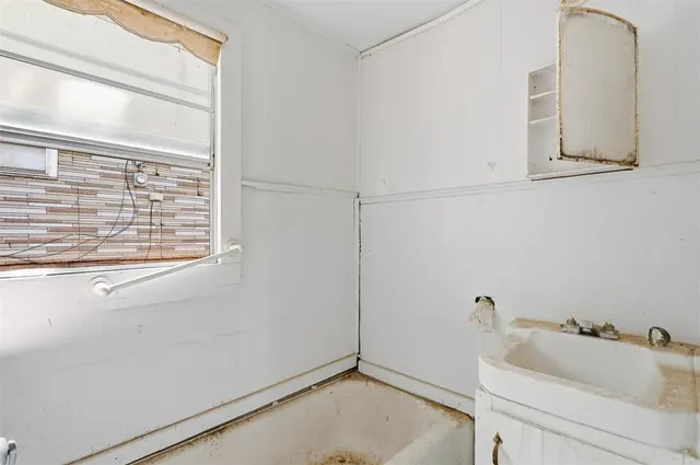 Photo 8 — 502 E California Street, Wynnewood, OK 73098