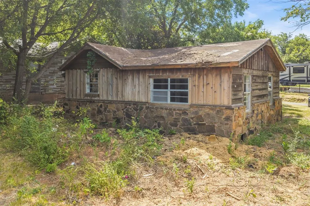Photo 11 — 502 E California Street, Wynnewood, OK 73098
