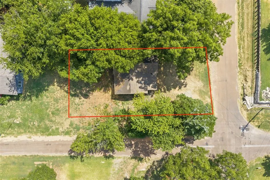 Photo 12 — 502 E California Street, Wynnewood, OK 73098