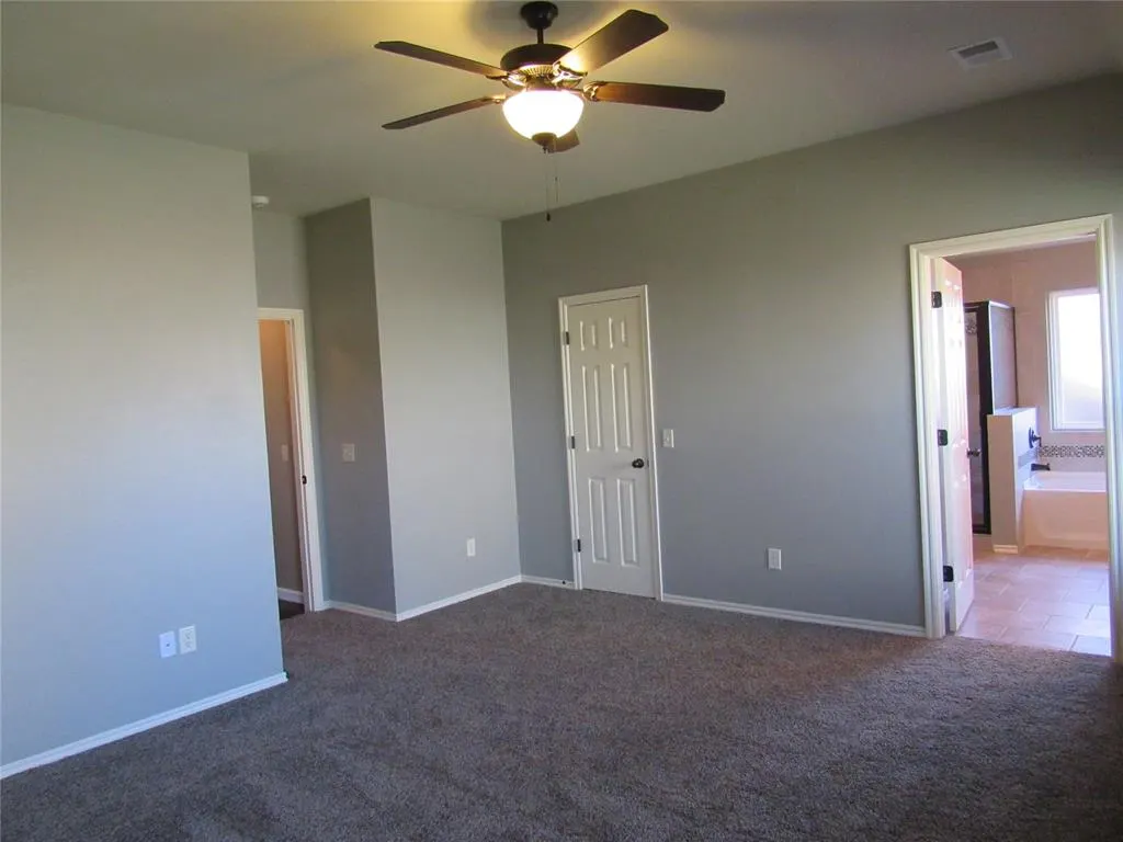 Photo 11 — 17516 Black Hawk Drive, Edmond, OK 73012