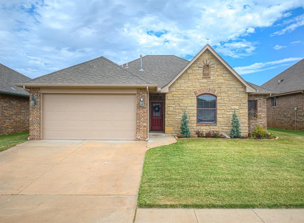 Front exterior — 14004 Georgian Way, Yukon, OK 73099