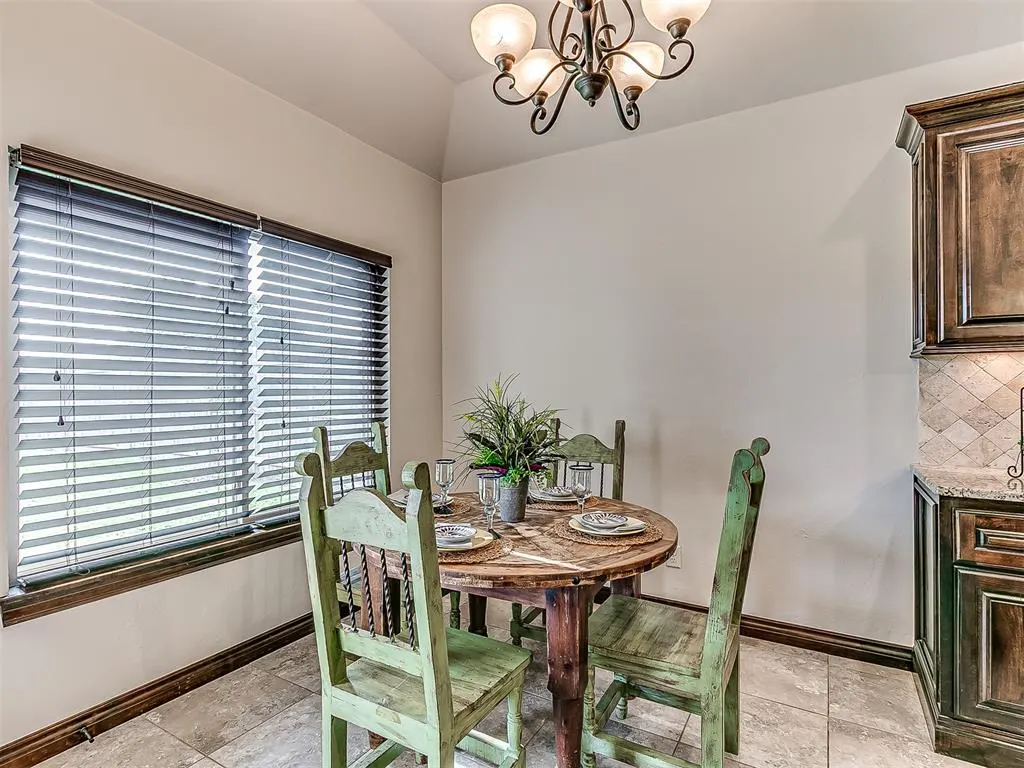 Photo 10 — 14004 Georgian Way, Yukon, OK 73099