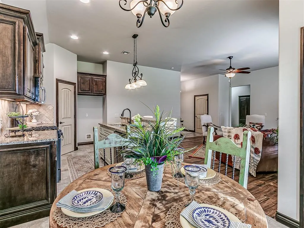 Photo 11 — 14004 Georgian Way, Yukon, OK 73099