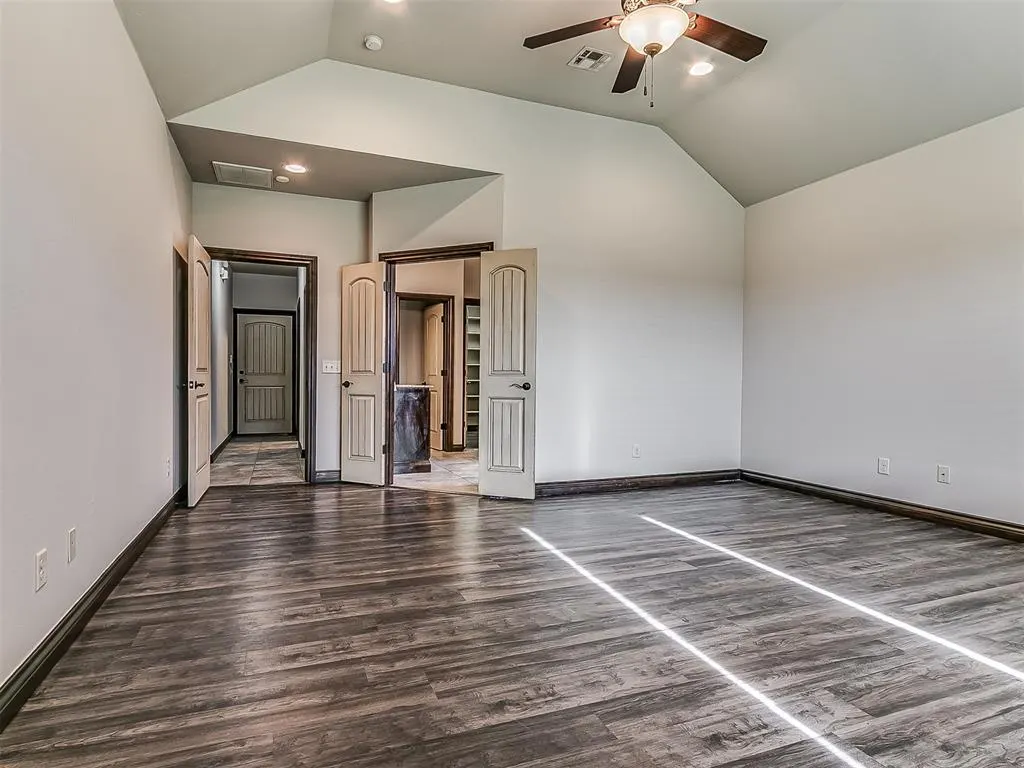 Photo 13 — 14004 Georgian Way, Yukon, OK 73099