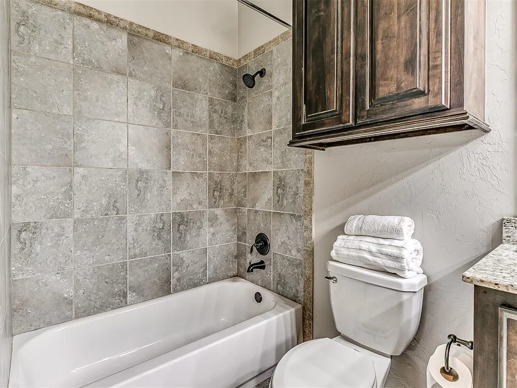 Photo 18 — 14004 Georgian Way, Yukon, OK 73099
